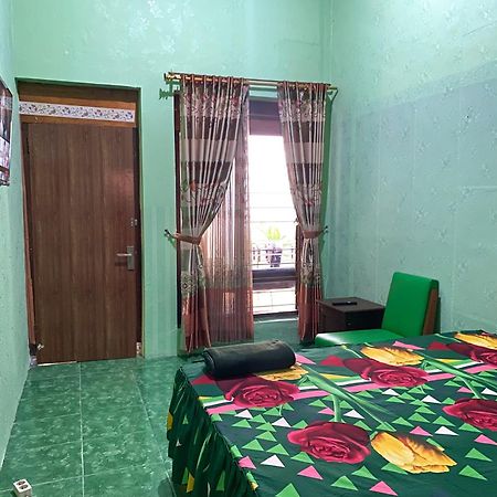Parikesit Guest House Джокьякарта Экстерьер фото