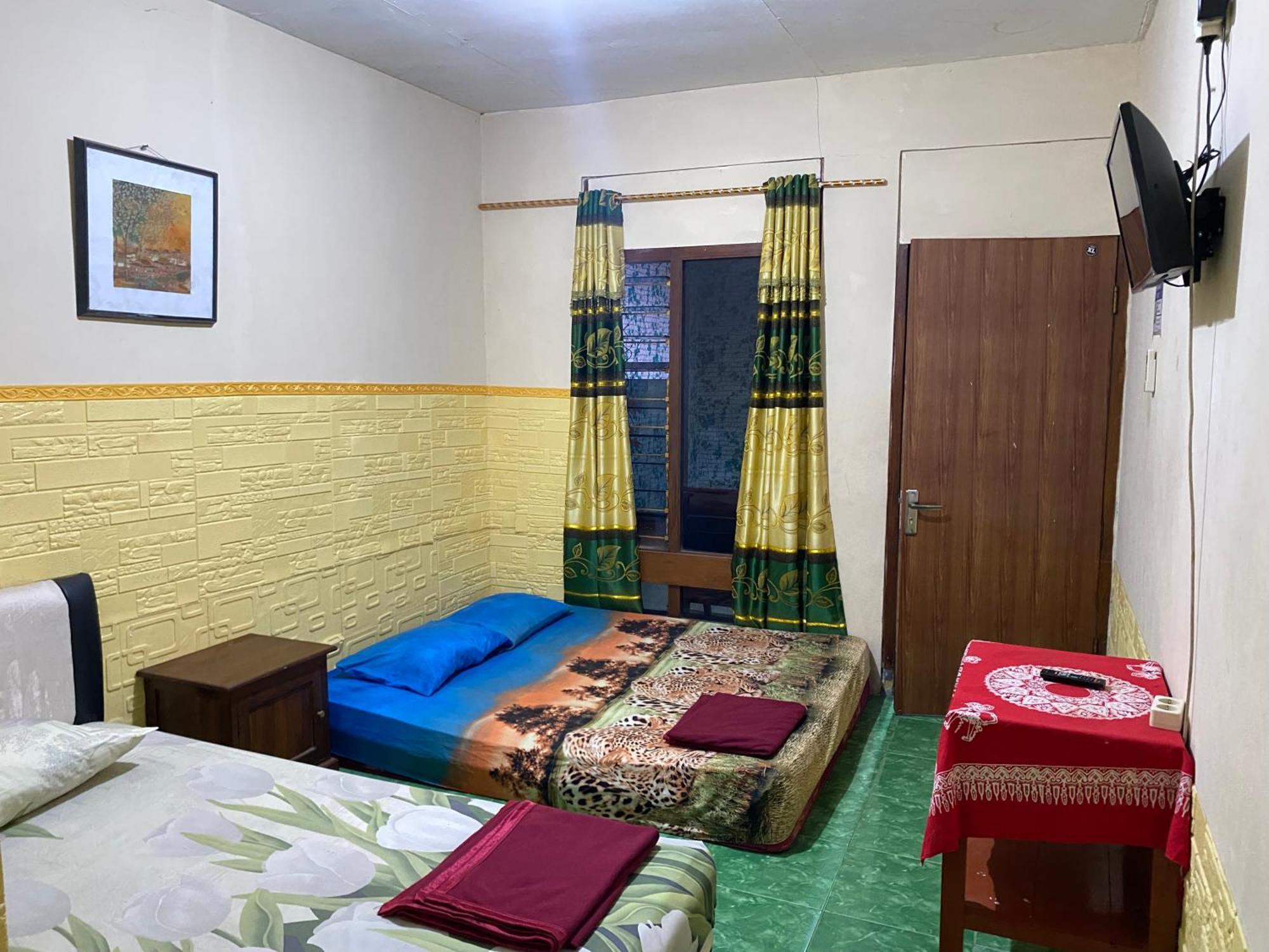 Parikesit Guest House Джокьякарта Экстерьер фото